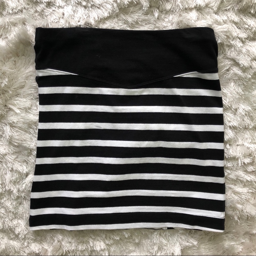 Express Mini Skirt - Picture 2 of 2